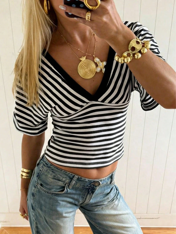 New Fashionable Striped V-Neck T-Shirt, Contrast Color Striped Knitted Fabric, Casual Tee For Spring/Summer