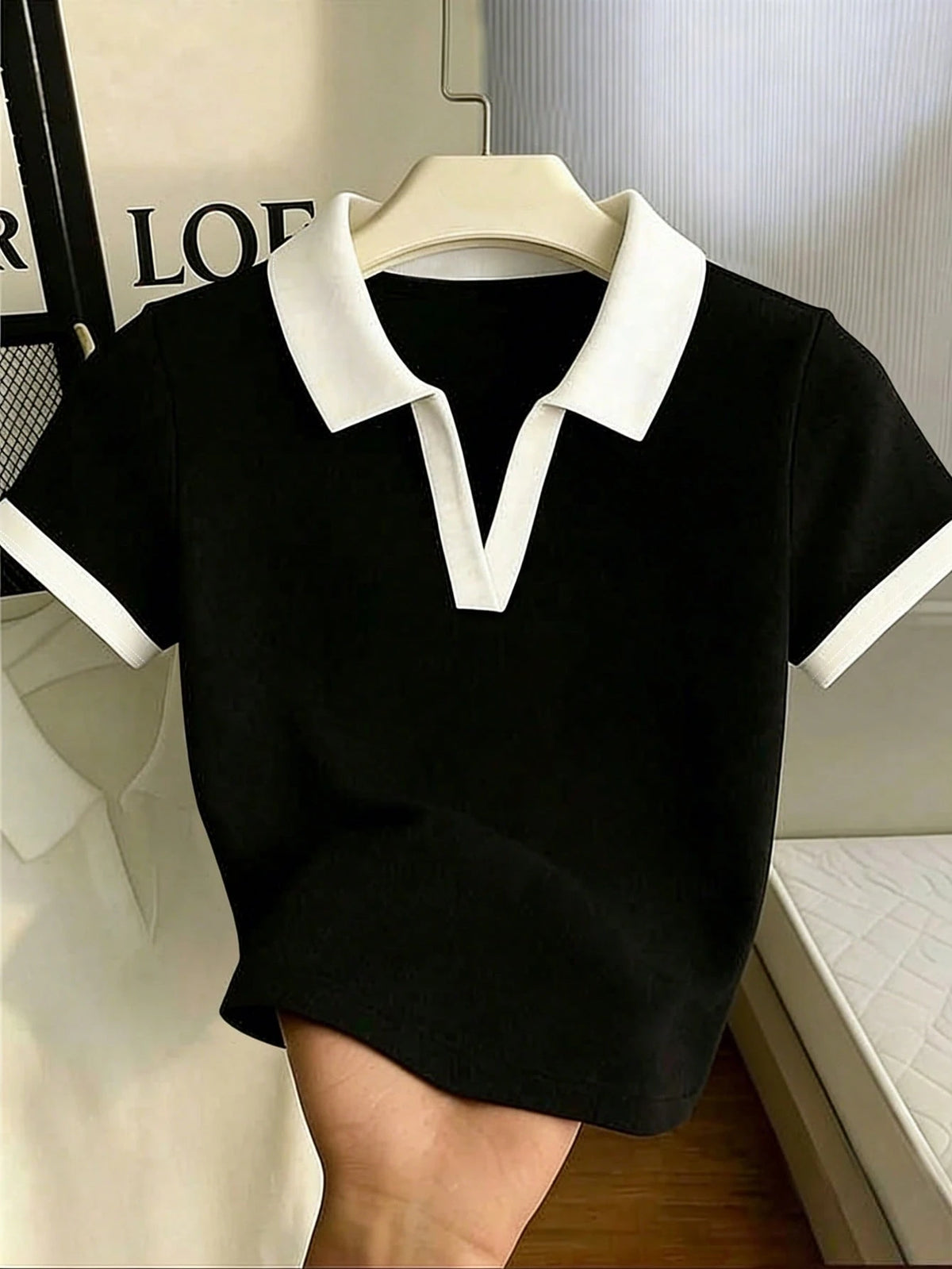 SHEIN Women's Solid Color Polo Collar Fitted Short Sleeve T-Shirt